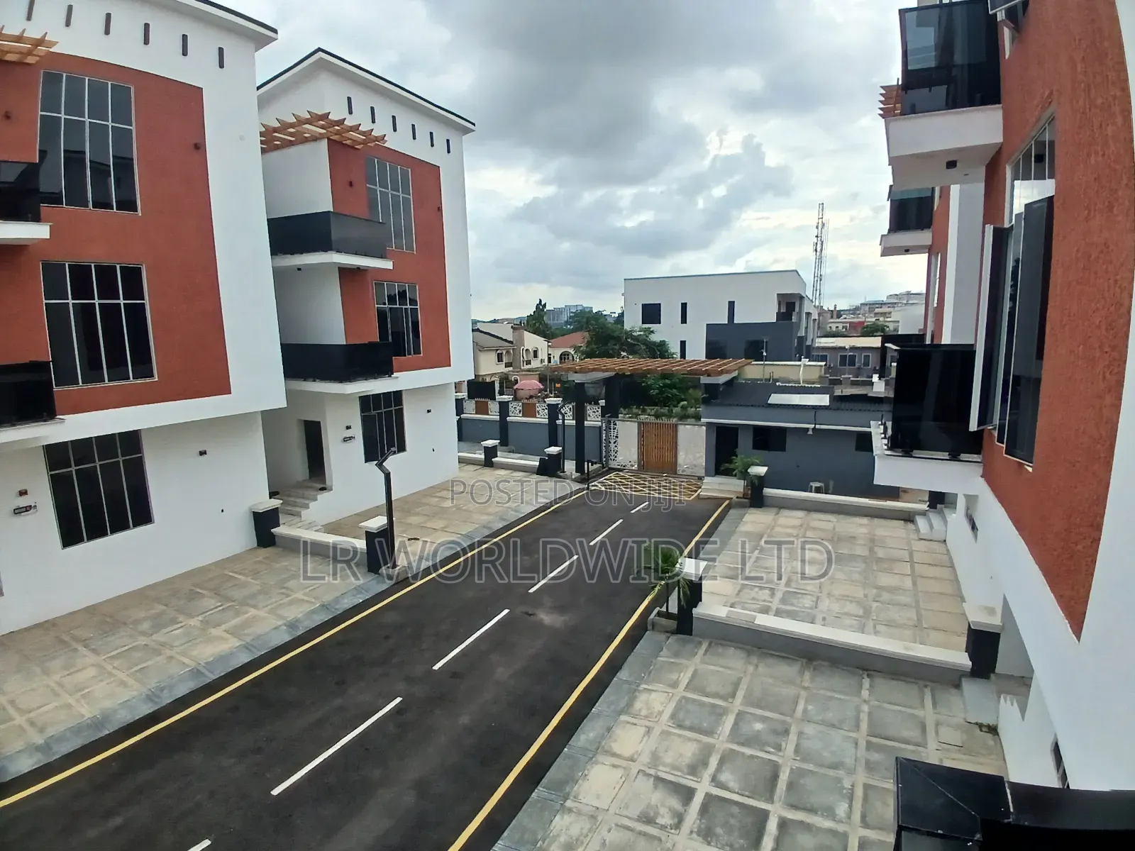 4bdrm Duplex in Utako for sale in Utako
