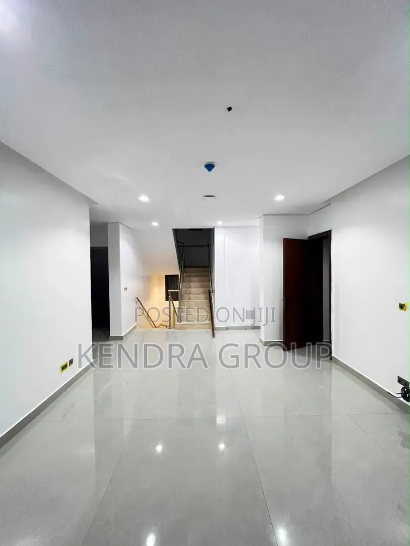 6bdrm Duplex in Old Ikoyi for sale in Old Ikoyi