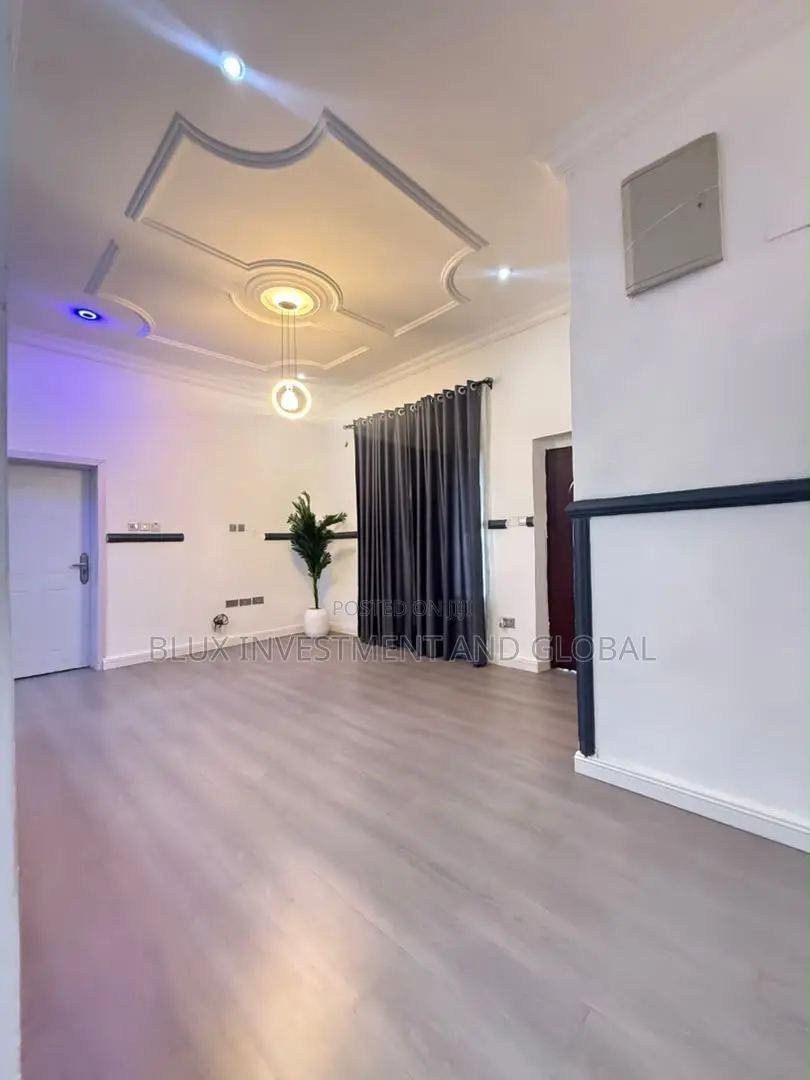 Furnished 4bdrm House in Lekki Gardens Phase for sale in Lekki Gardens Estate