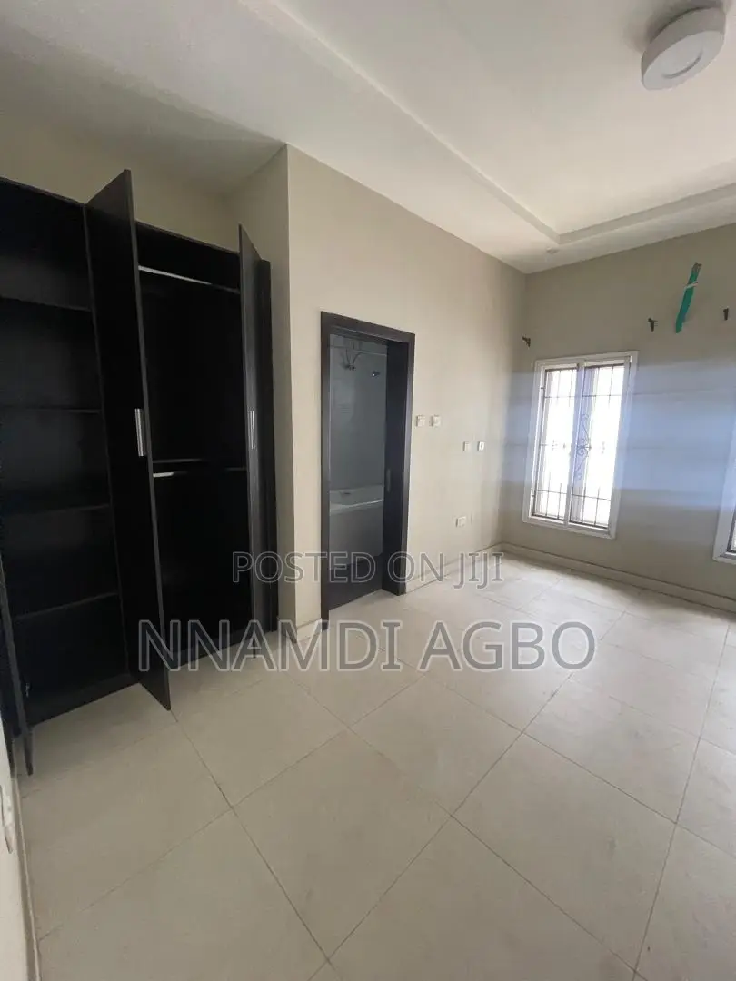 3bdrm Duplex in Chevron for rent in Chevron