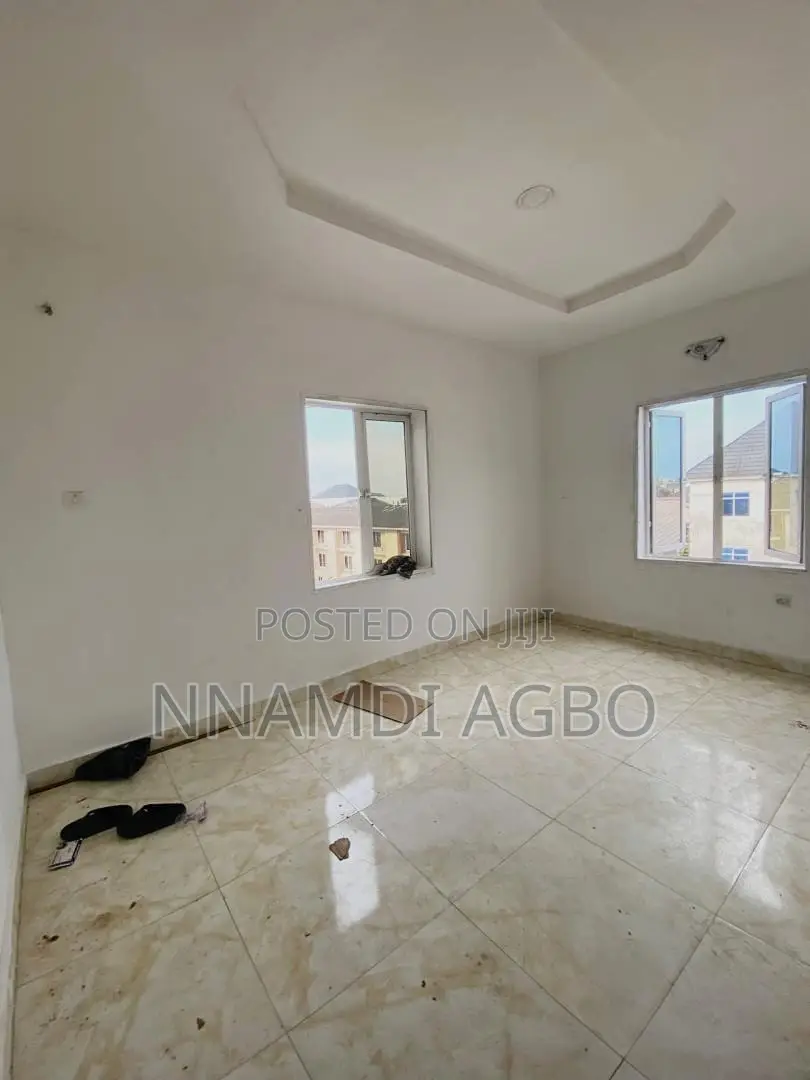 2bdrm Apartment in Osapa london for rent in Osapa london