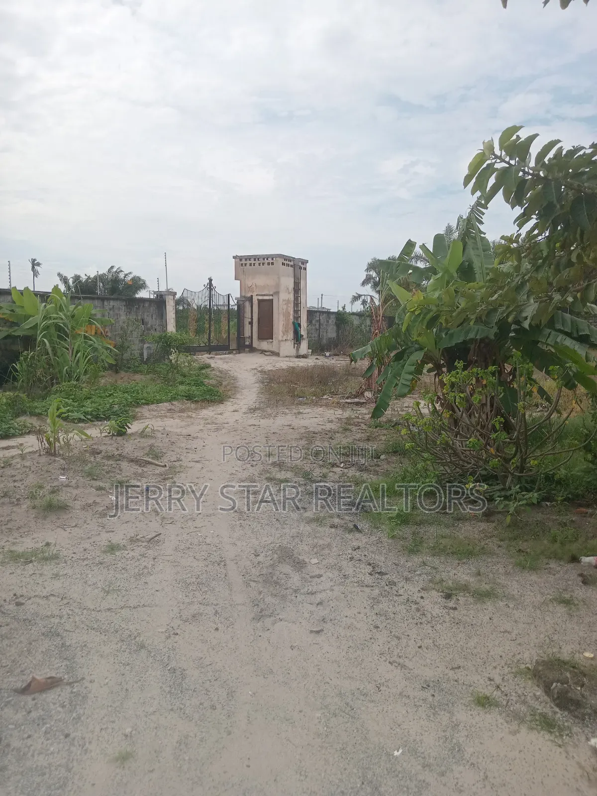 500sqm Land in Sangotedo