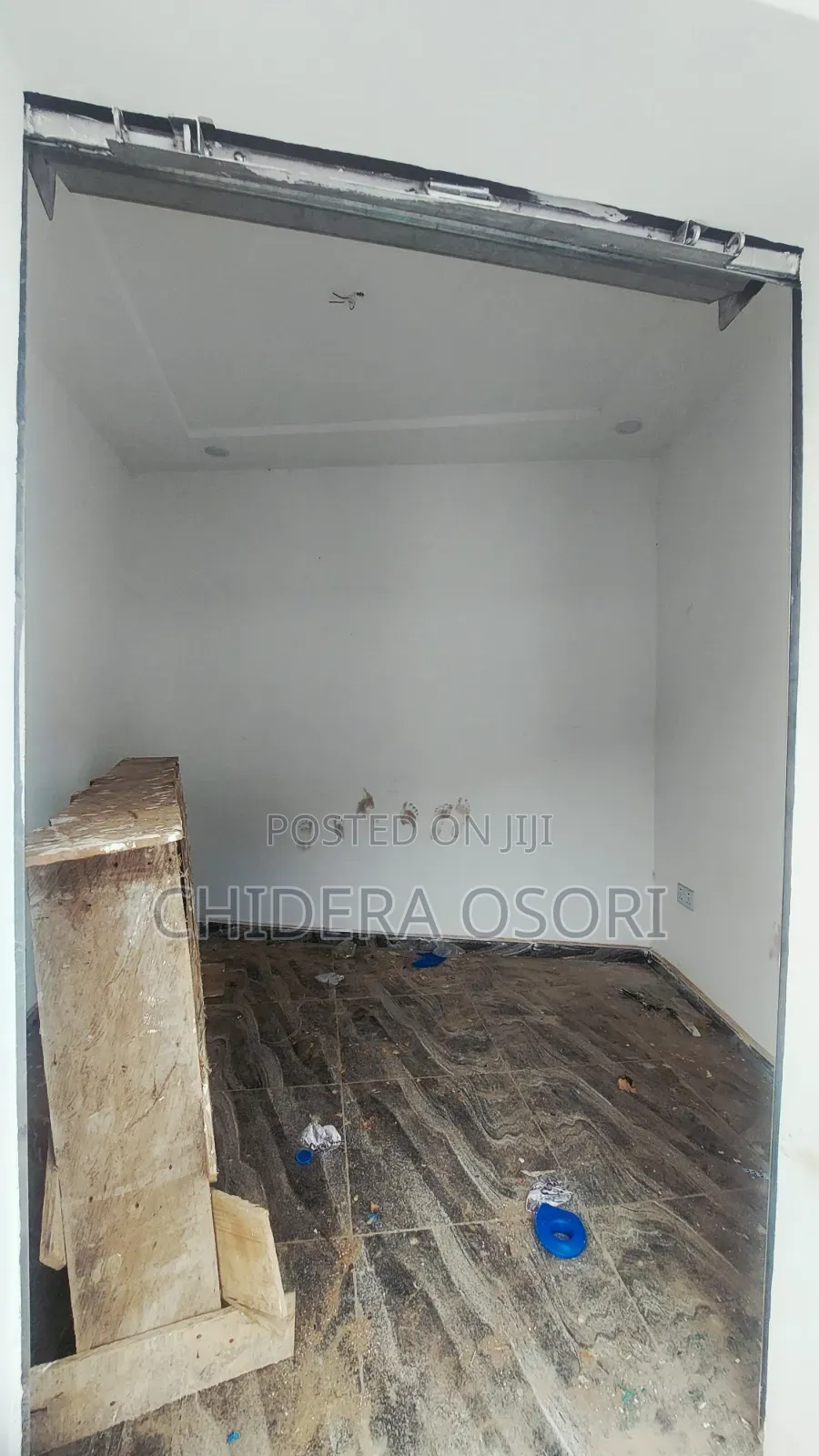 Shop/Office Space for Rent at Dutse in Dutse-Alhaji