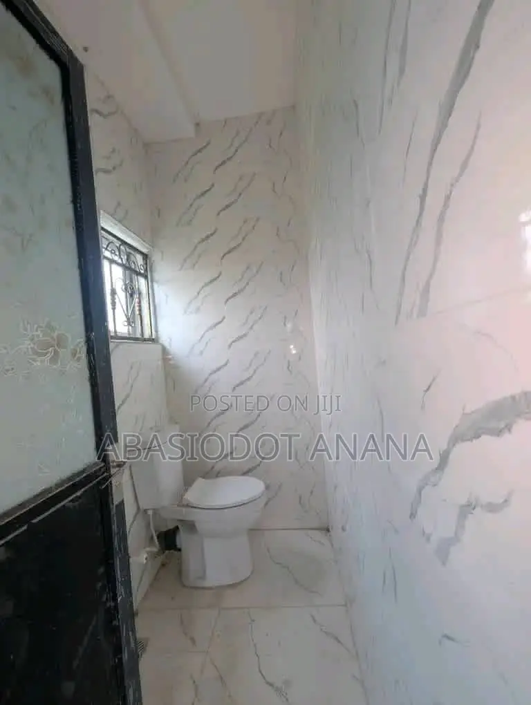 2bdrm Apartment in Shelter Afrique, Uyo for rent in Uyo