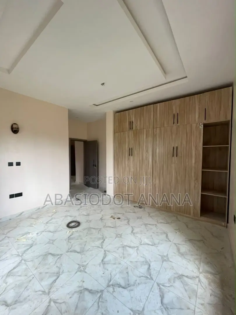 2bdrm Apartment in Shelter Afrique, Uyo for rent in Uyo