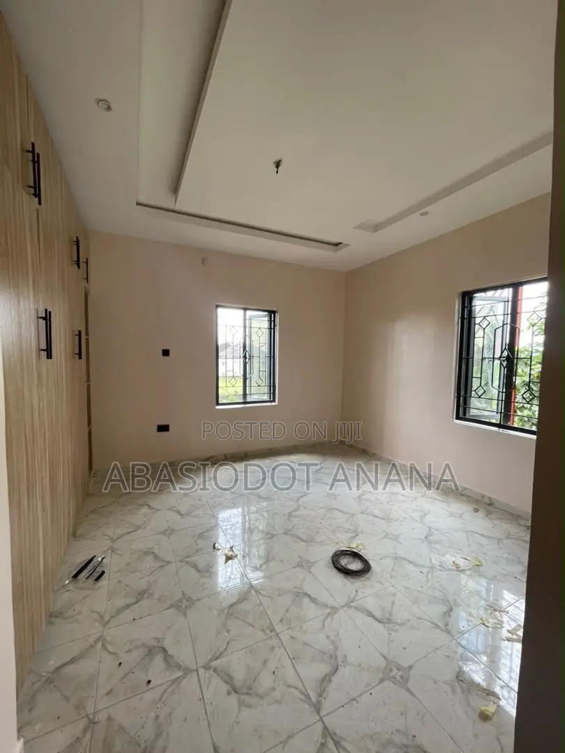 2bdrm Apartment in Shelter Afrique, Uyo for rent in Uyo