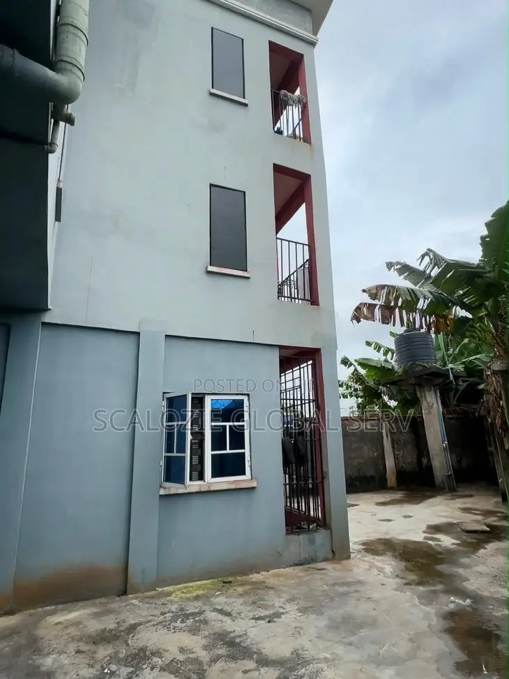 1bdrm Block of Flats in Off East West Road for sale in Port-Harcourt
