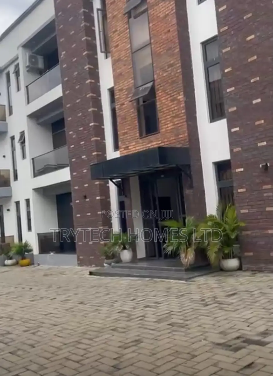 Smart 2 Bedroom Shortlet Apartments in Jahi