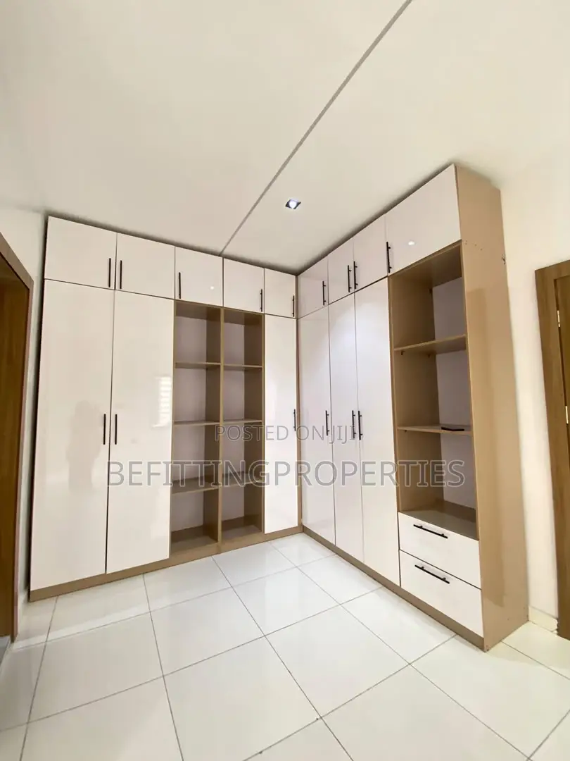 4bdrm Duplex in Ajah for sale in Ajah