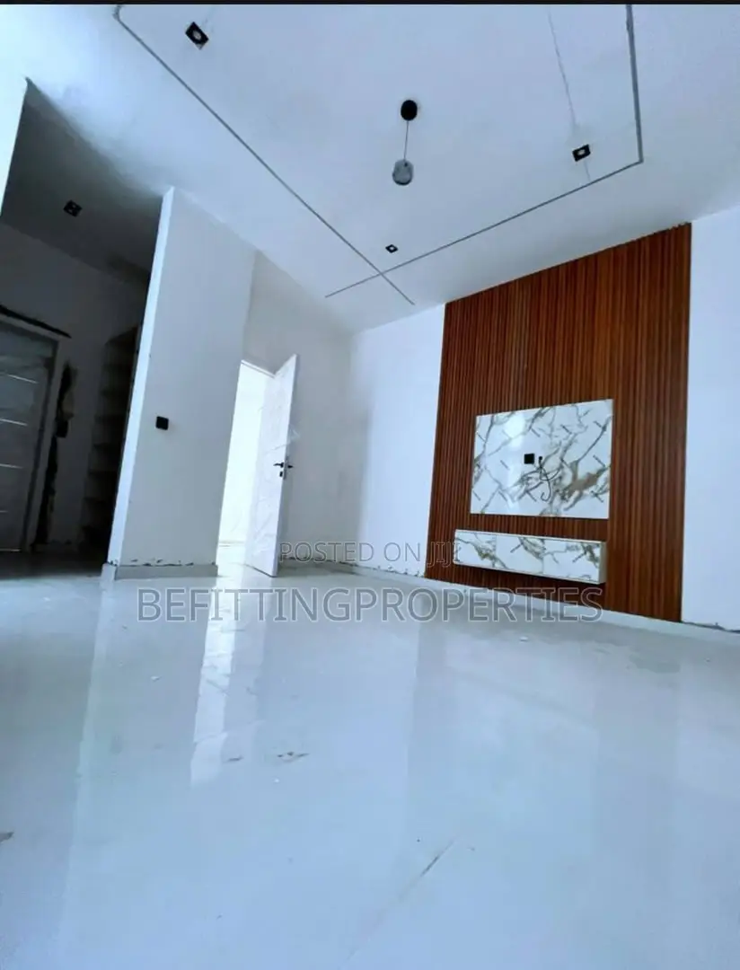 5bdrm House in Ajah for sale in Ajah