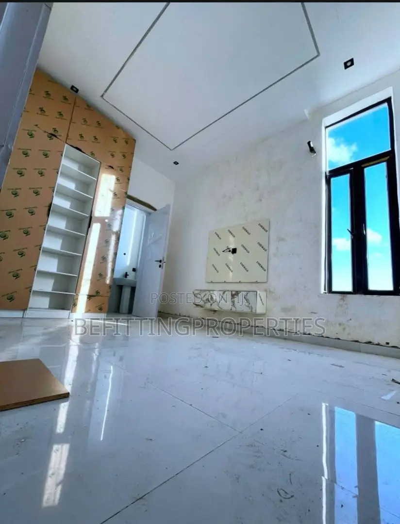5bdrm House in Ajah for sale in Ajah