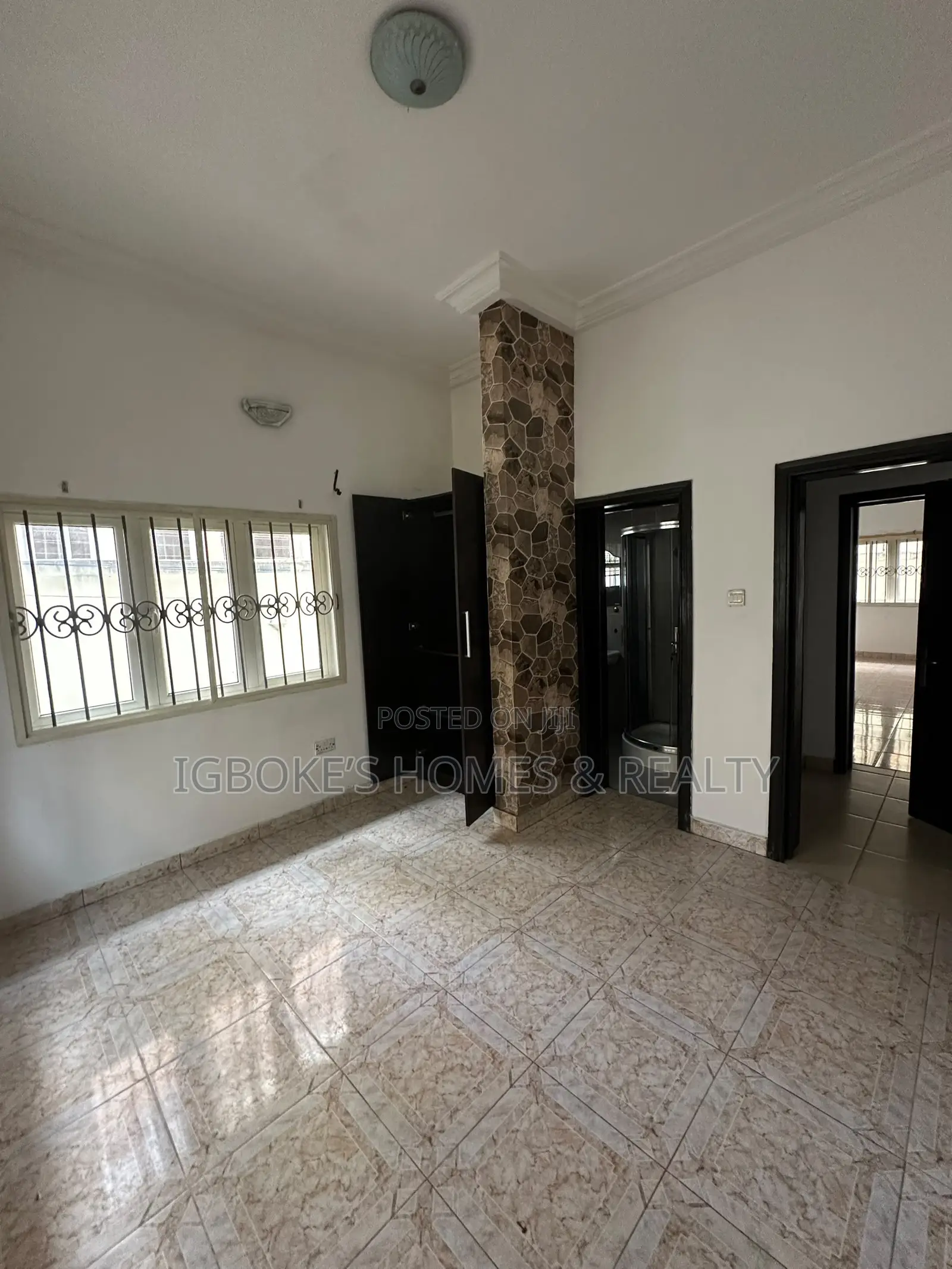 2bdrm Apartment in Chevron for rent in Chevron