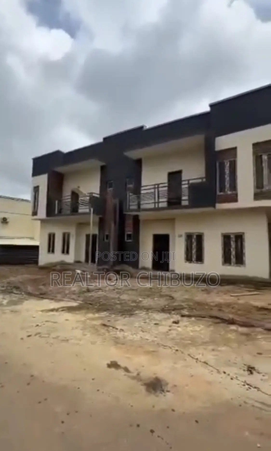 4bdrm Duplex in Lifecamp for sale in Life Camp