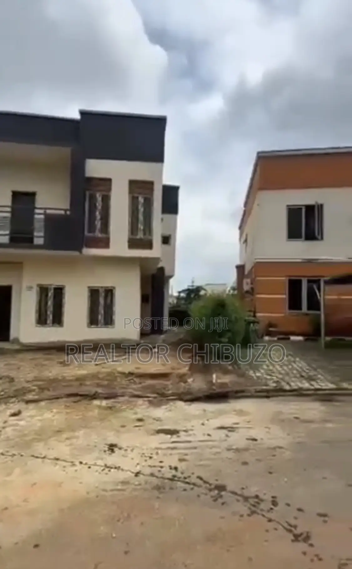 4bdrm Duplex in Lifecamp for sale in Life Camp