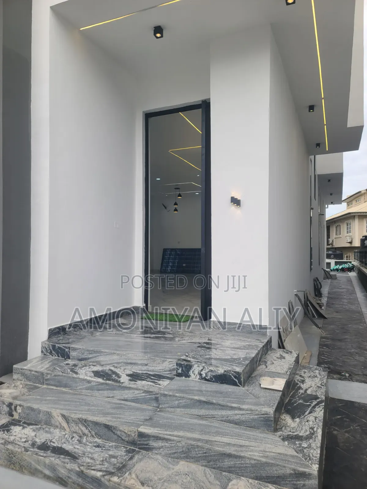 5bdrm Duplex in Megamond Estate, Off Lekki-Epe Expressway for sale in Off Lekki-Epe Expressway