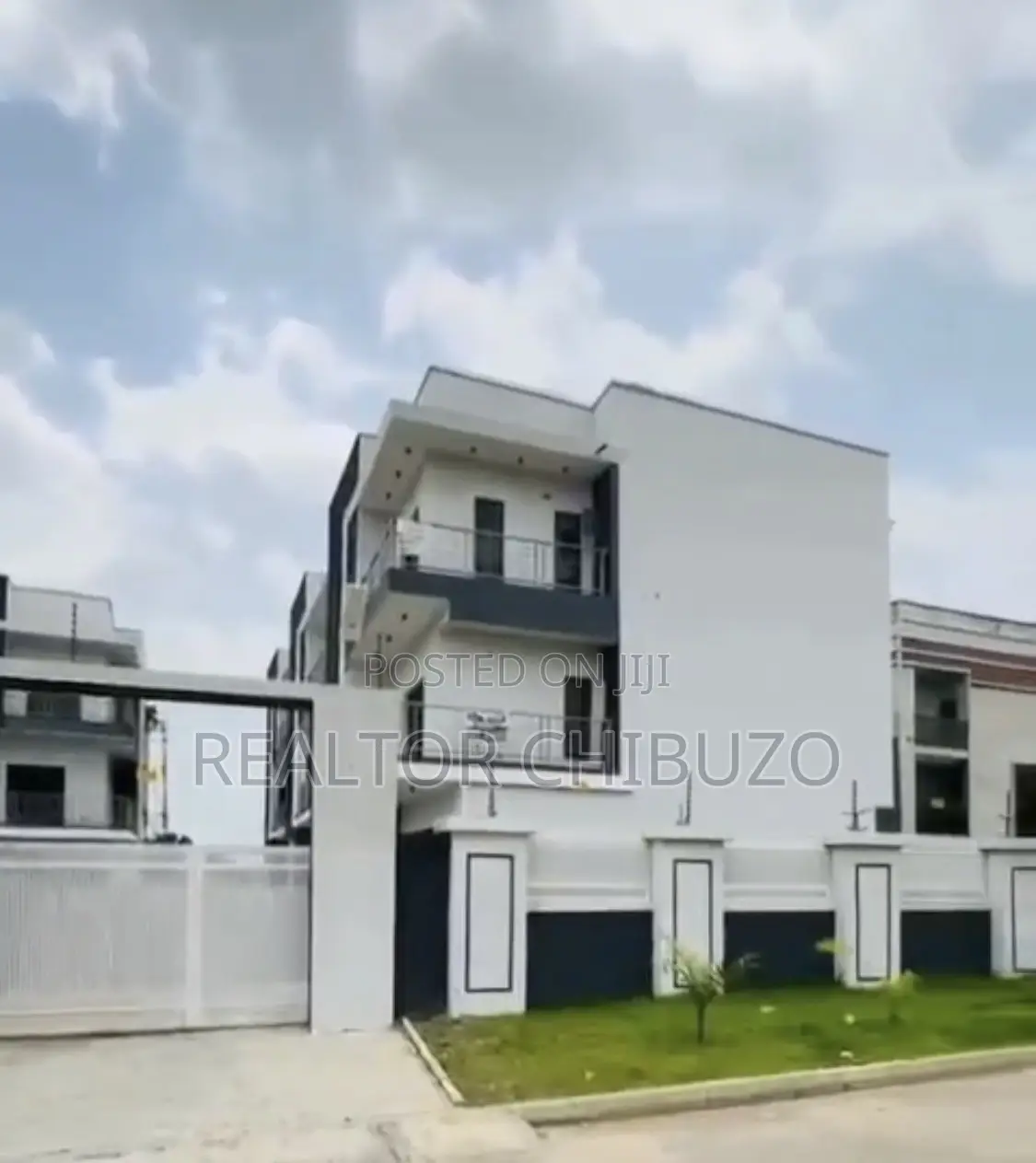 6bdrm Duplex in Idu for sale in Idu