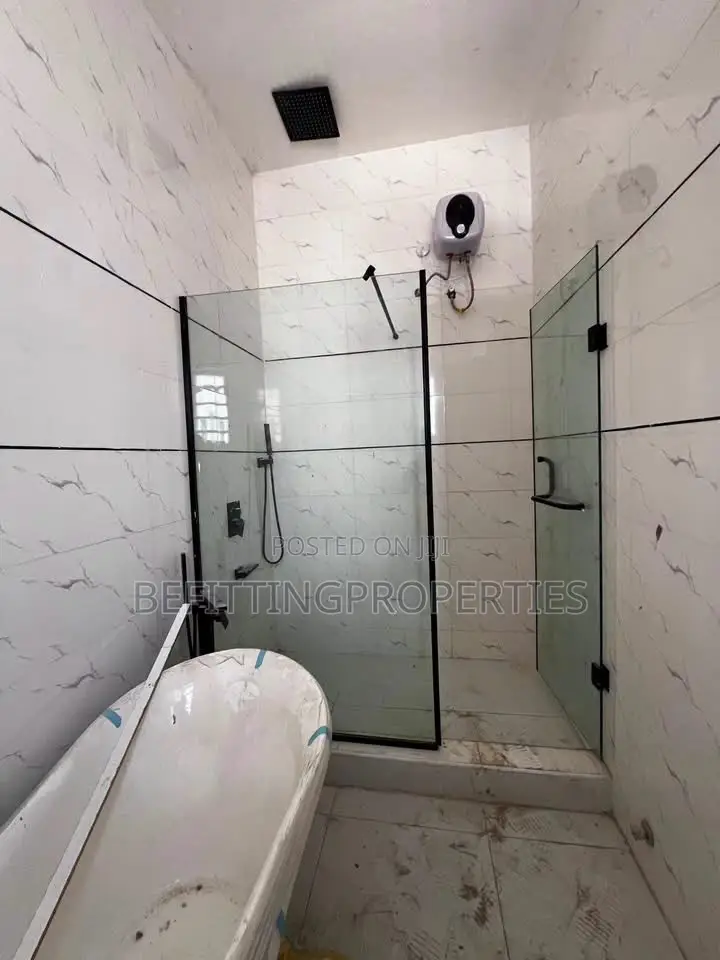 3bdrm Duplex in Ajah for sale in Ajah