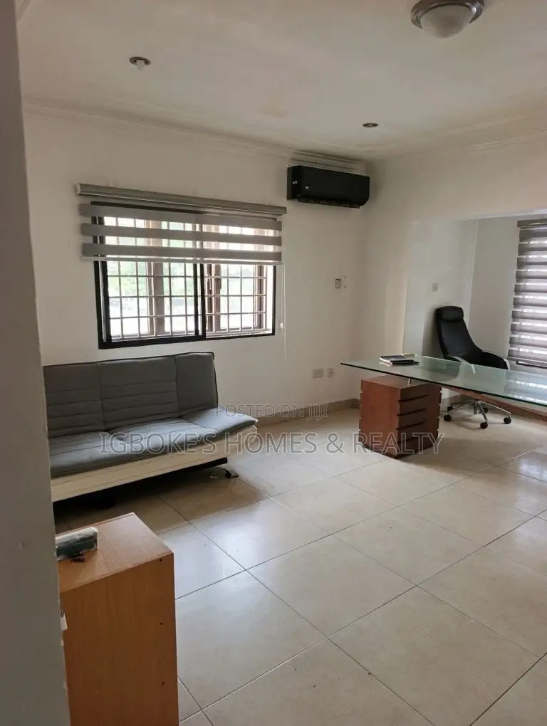 4bdrm Duplex in Lekki Phase 1 for sale in Lekki Phase 1