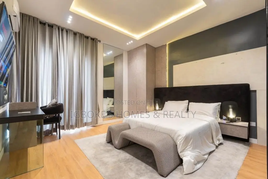 Luxury 2 Bedroom Apartment in Ikate