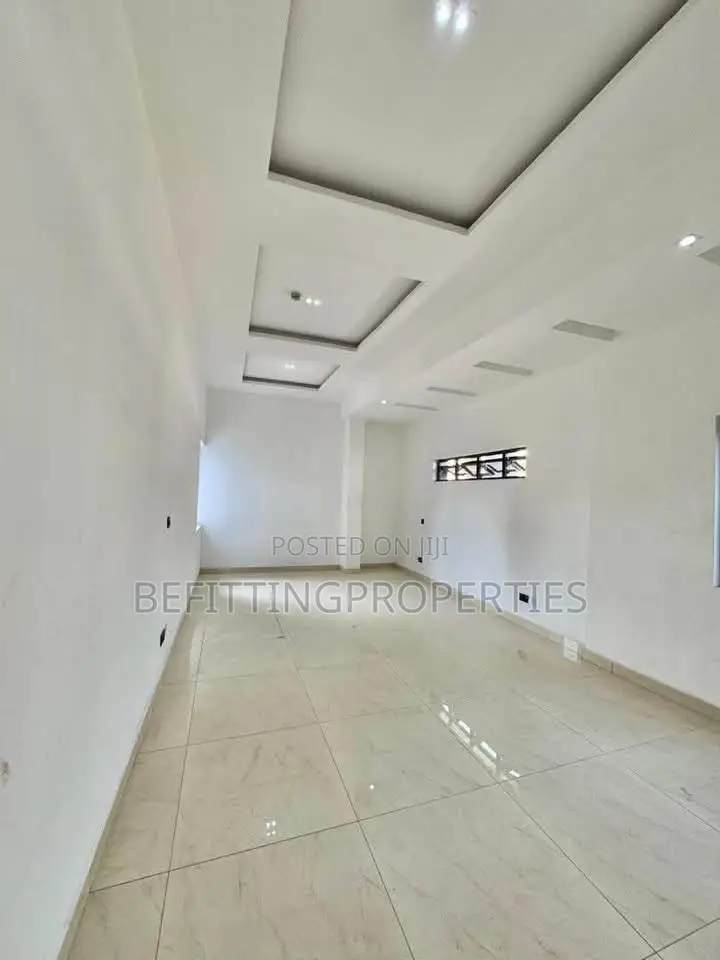 3bdrm Apartment in Victoria Island for sale in Victoria Island