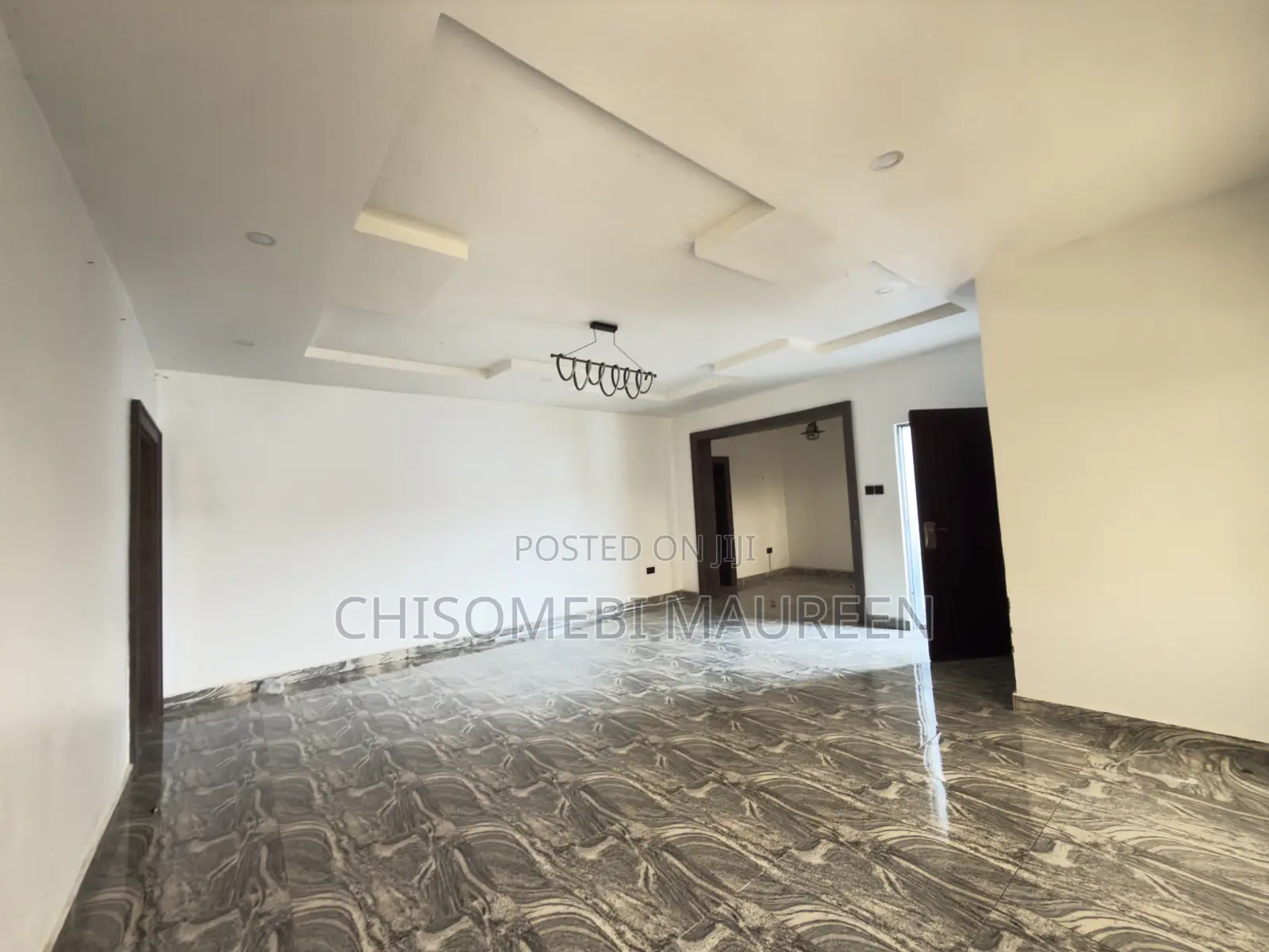 3bdrm Block of Flats in Wuye for rent in Wuye