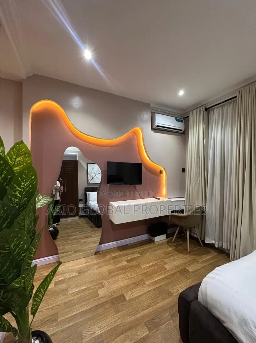 Modern and Spacious Studio Apartment With Pool in Ikoyi in Ikoyi