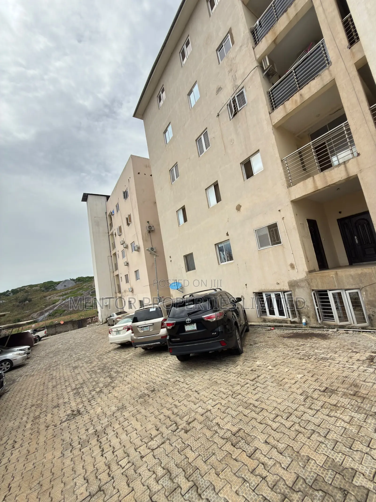 3bdrm Block of Flats in Cosgrov, Katampe (Main) for sale in Katampe (Main)