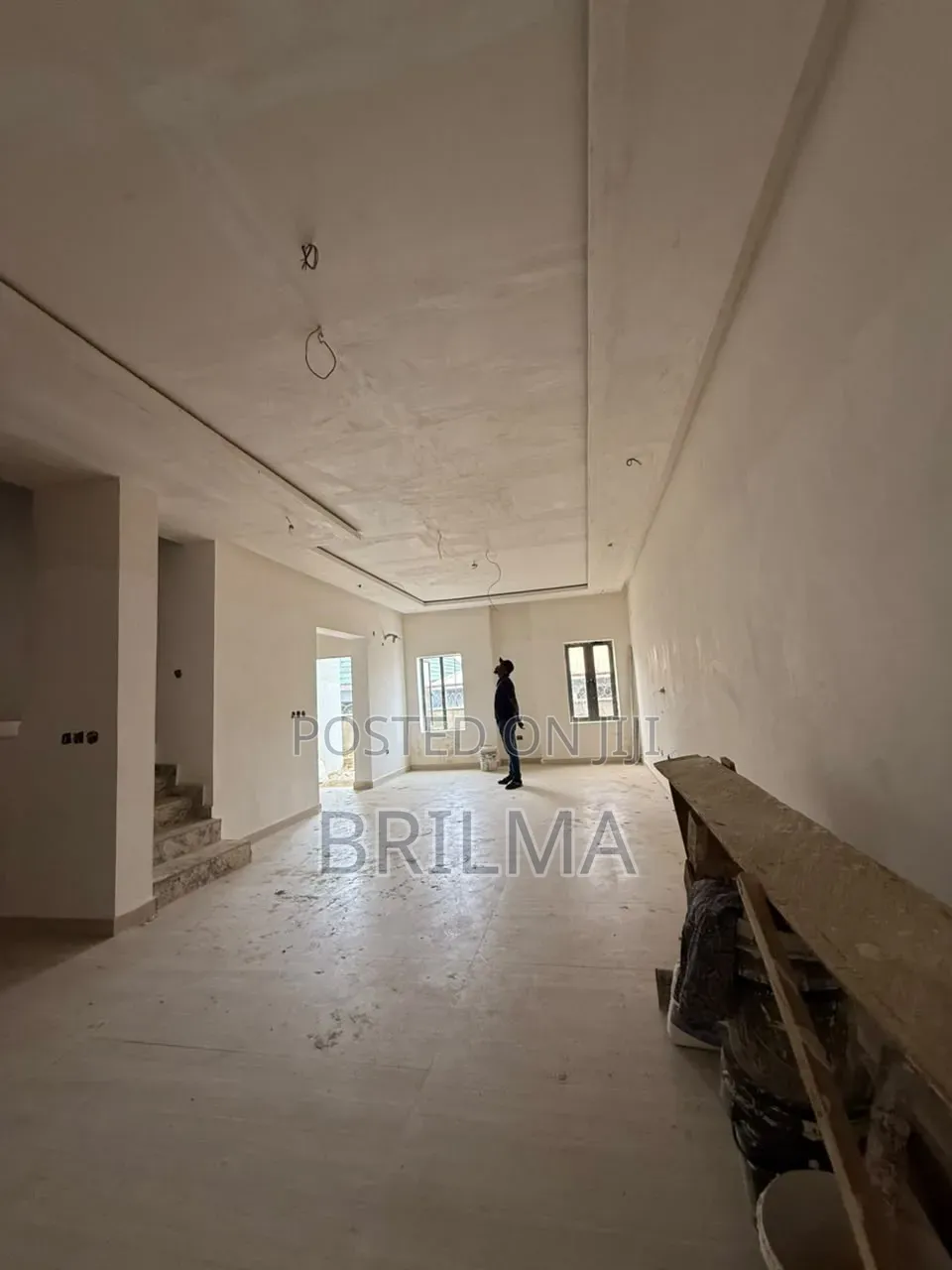 4bdrm Duplex in Dape for sale in Dape
