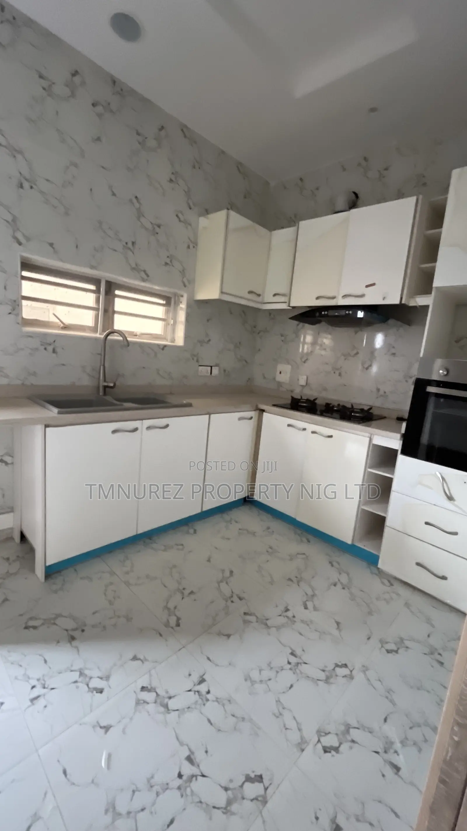 4bdrm Duplex in Conservation, Chevron for rent in Chevron