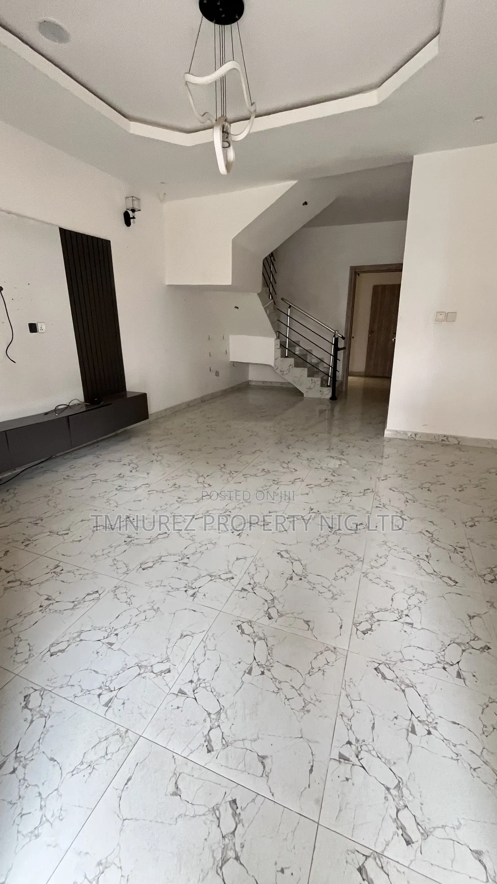 4bdrm Duplex in Conservation, Chevron for rent in Chevron