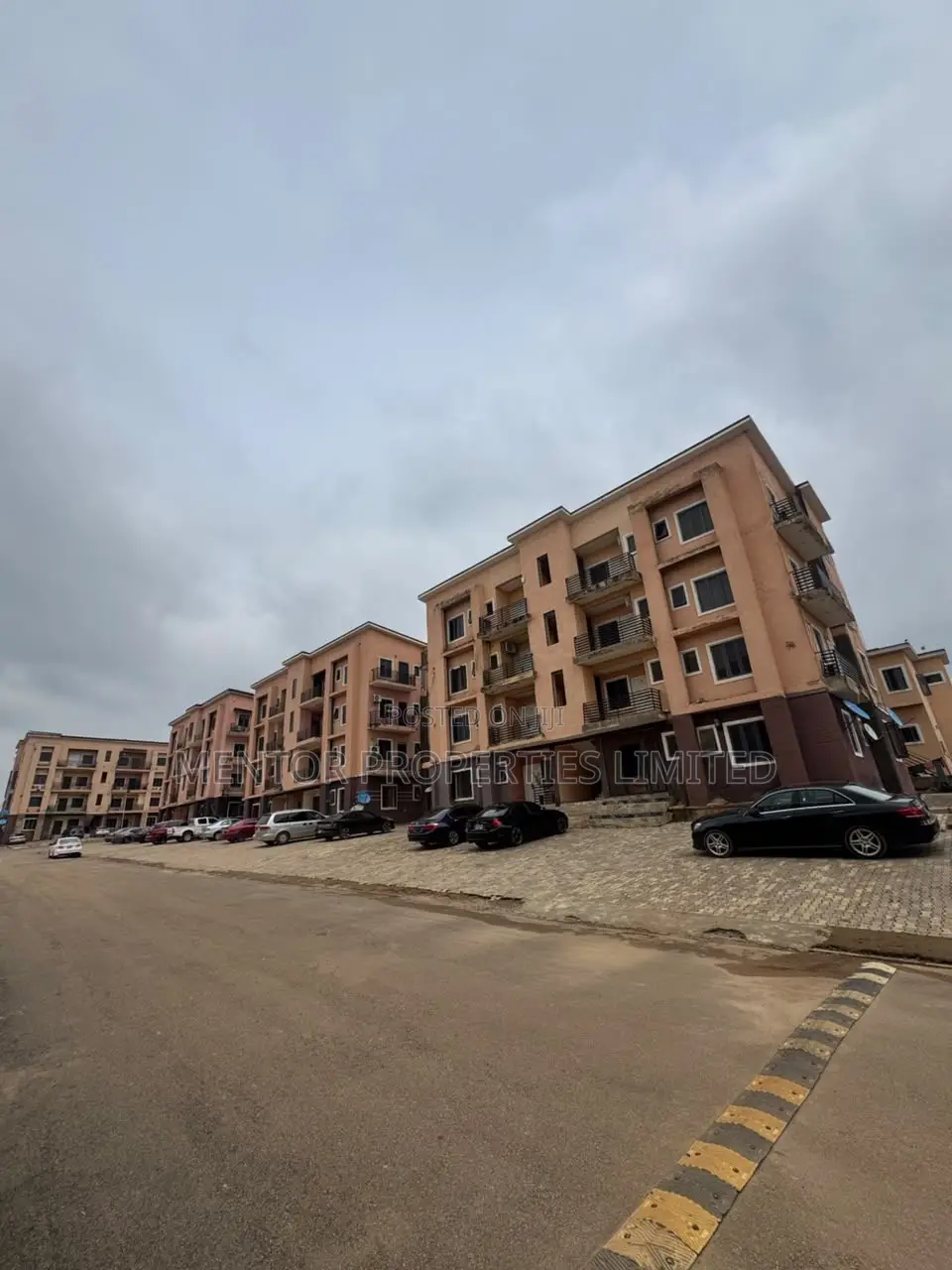 3bdrm Block of Flats in Nape, Life Camp for sale in Life Camp