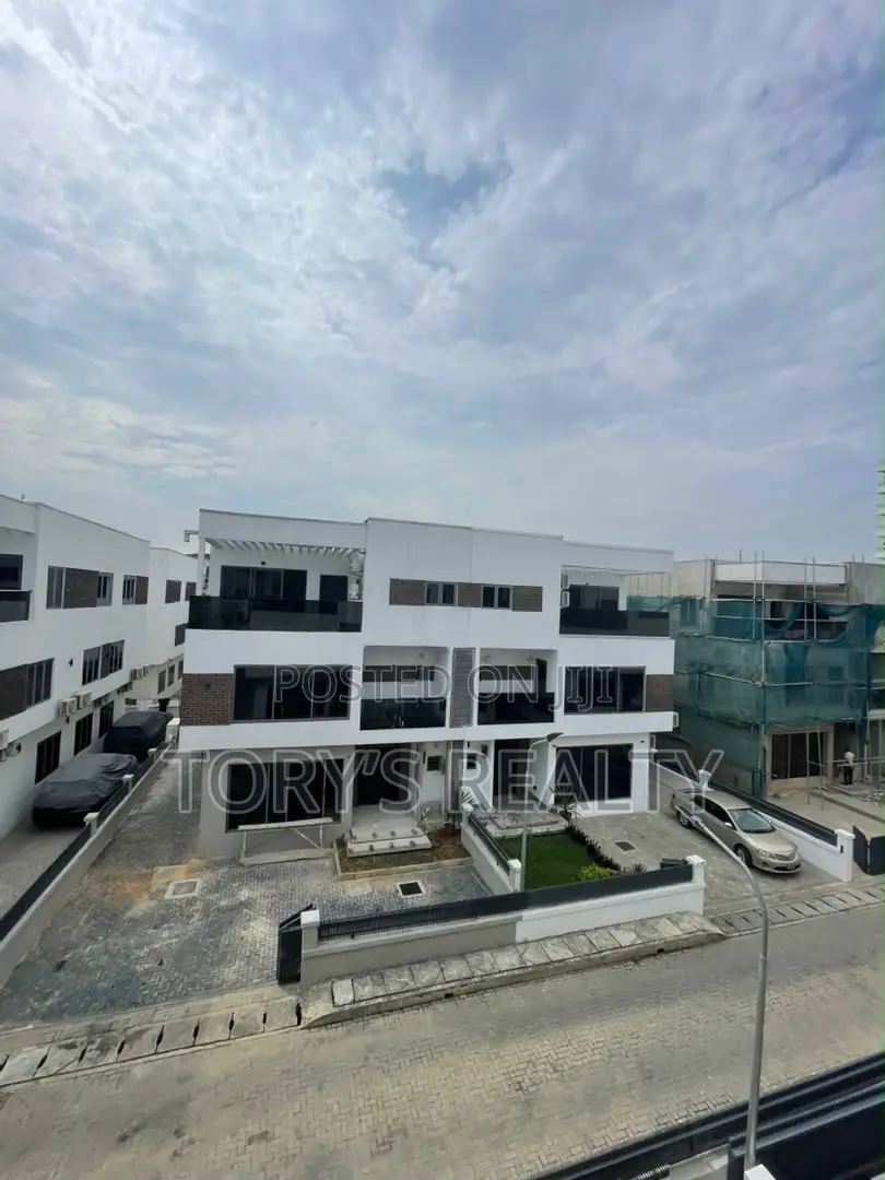 4bdrm Duplex in Banana Island for rent in Banana Island