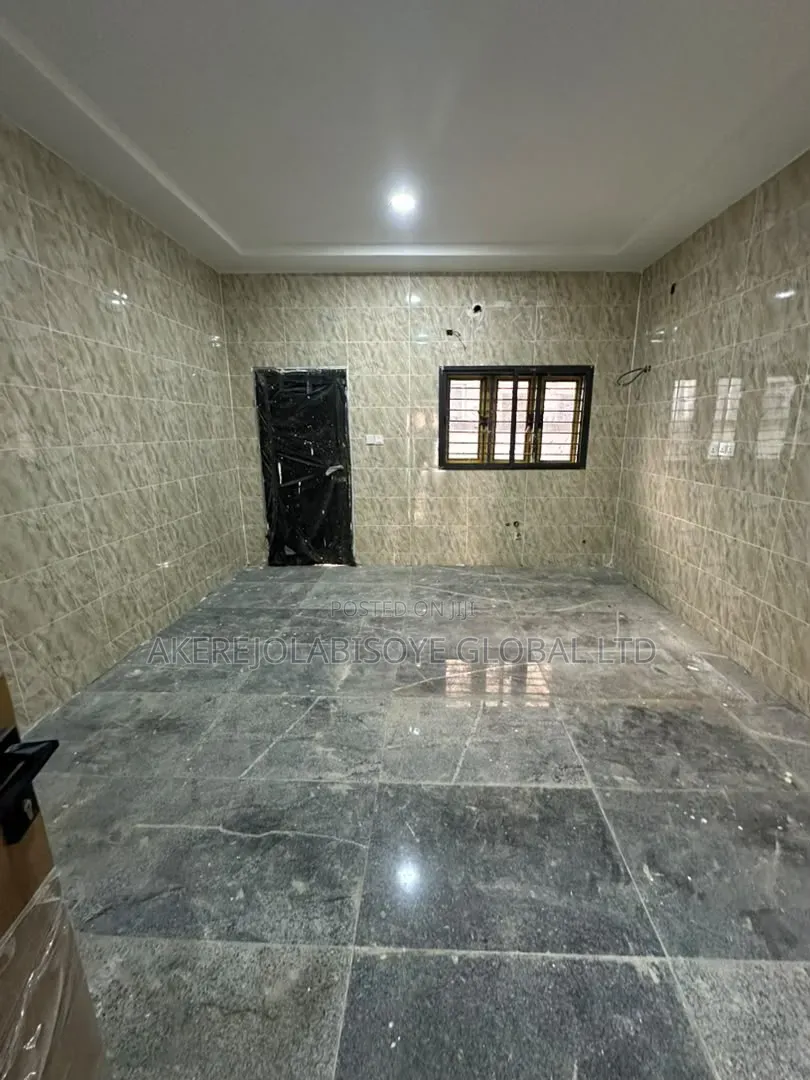 4bdrm Duplex in Lifecamp Abuja for rent in Life Camp