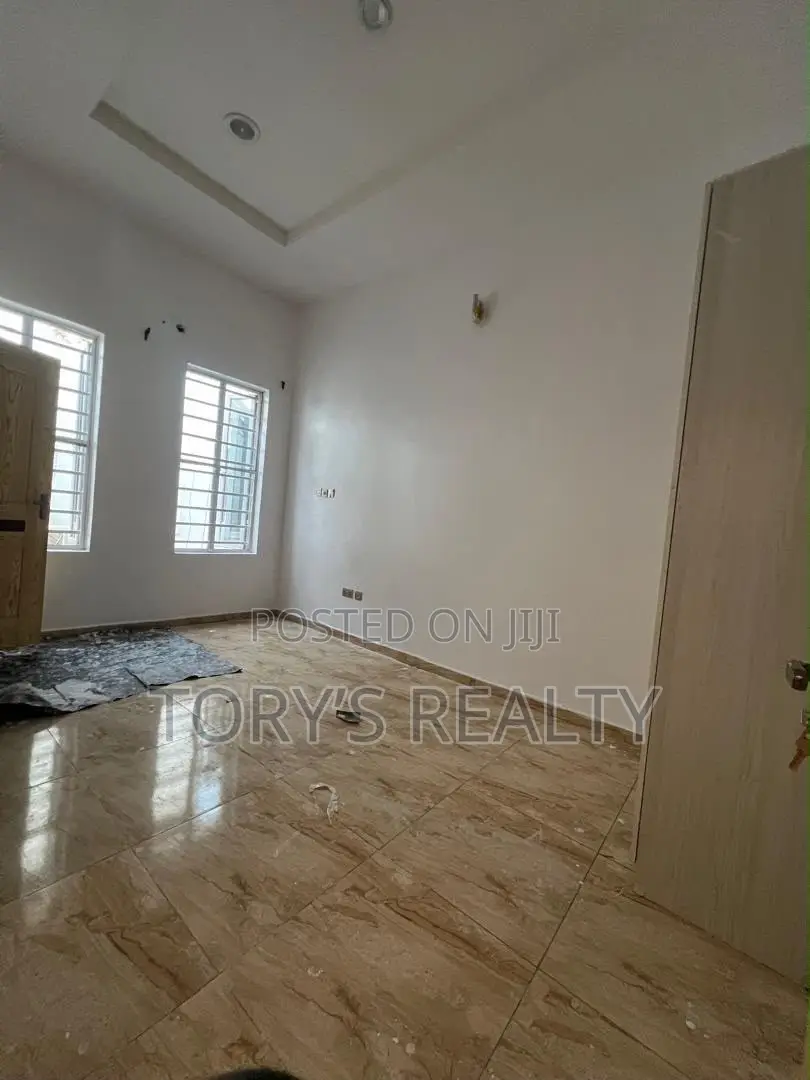 1bdrm Shared Apartment in Lekki Phase 2 for rent in Lekki Phase 2