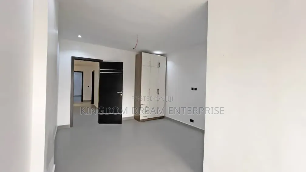 3bdrm Apartment in Osborne Ikoyi Lagos for sale in Osborne Foreshore Estate