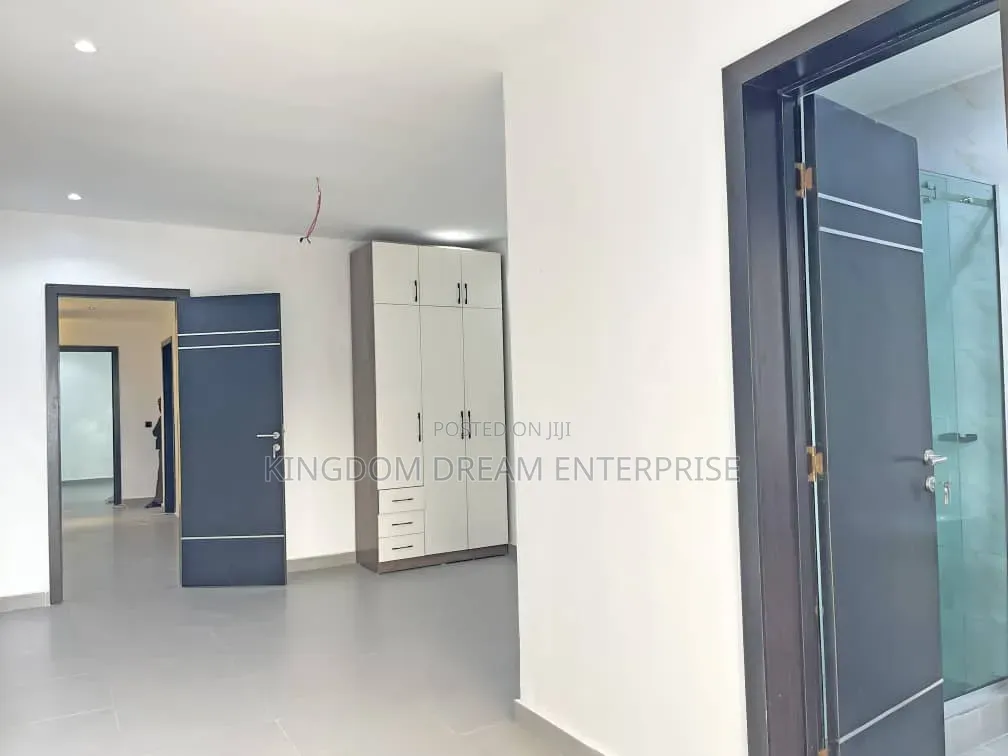 3bdrm Apartment in Osborne Ikoyi Lagos for sale in Osborne Foreshore Estate