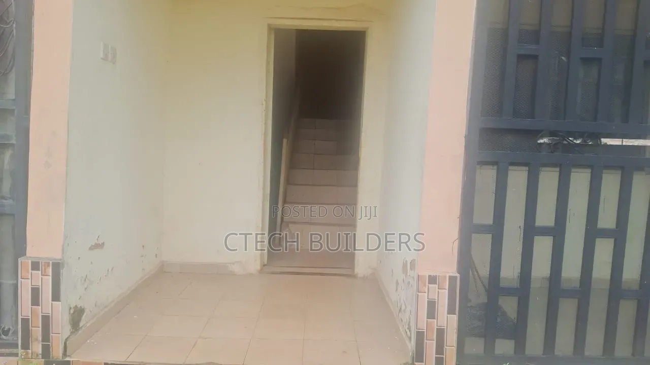 3bdrm Block of Flats in Benin City for sale in Benin City