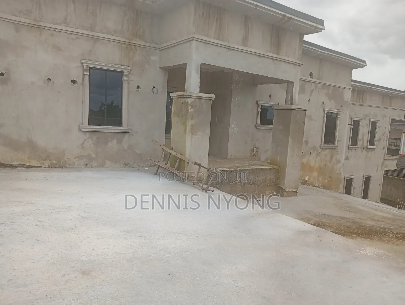 4bdrm Duplex in Parliamentary, Calabar for sale in Calabar