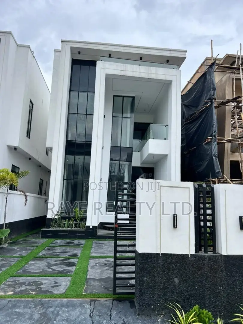 5bdrm Duplex in Ajah for sale in Ajah