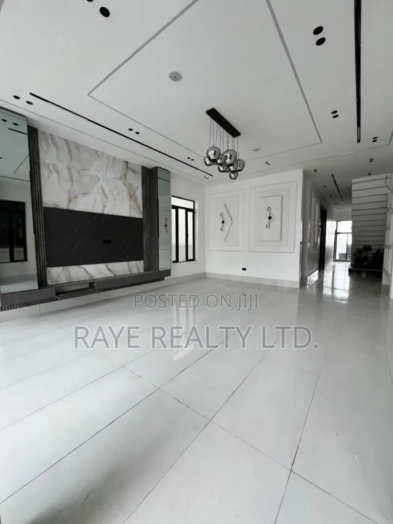 5bdrm Duplex in Ajah for sale in Ajah