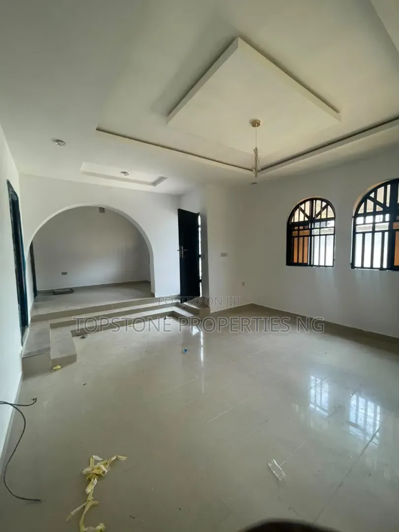 3bdrm Block of Flats in Topstone Properties, Uyo for rent in Uyo