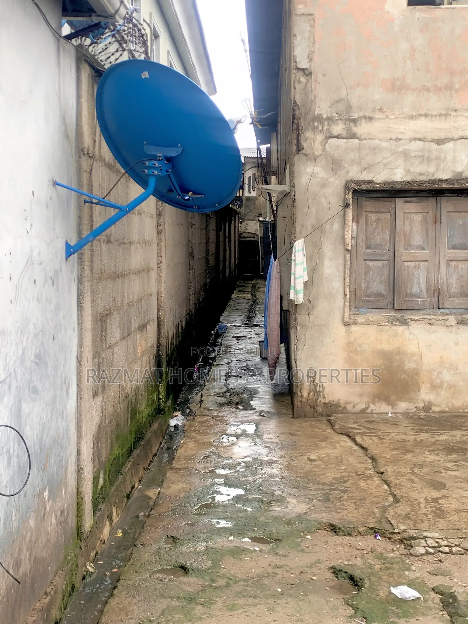 10bdrm House in Itire for sale in Itire