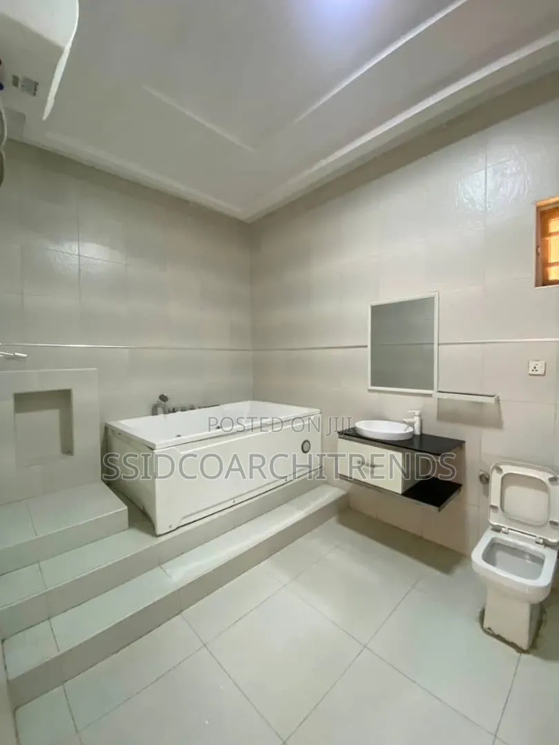 5bdrm Duplex in Call To Access, Ikota for sale in Ikota