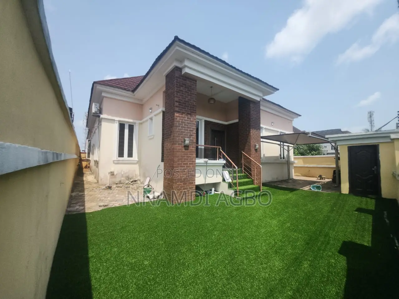 3bdrm Bungalow in Thomas Estate for sale in Thomas Estate