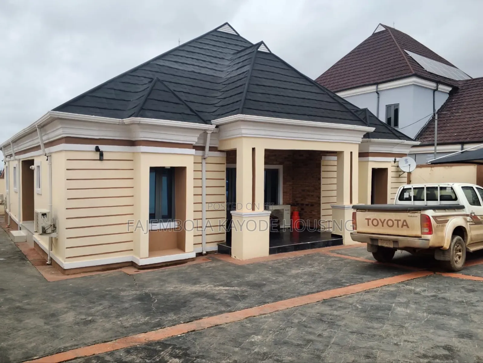 4bdrm Bungalow in Harmony Estate, Eleyele for sale in Eleyele