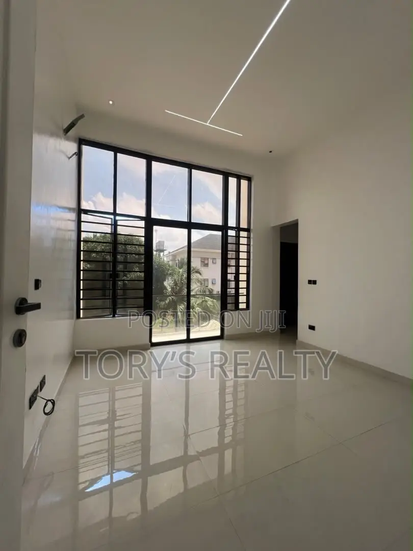3bdrm Apartment in Lekki Phase 1 for rent in Lekki Phase 1
