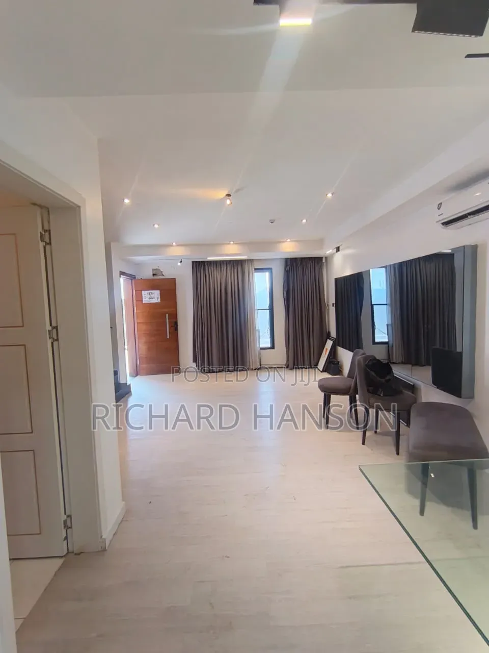 4bdrm Duplex in Serviced, Lekki Expressway for rent in Lekki Expressway