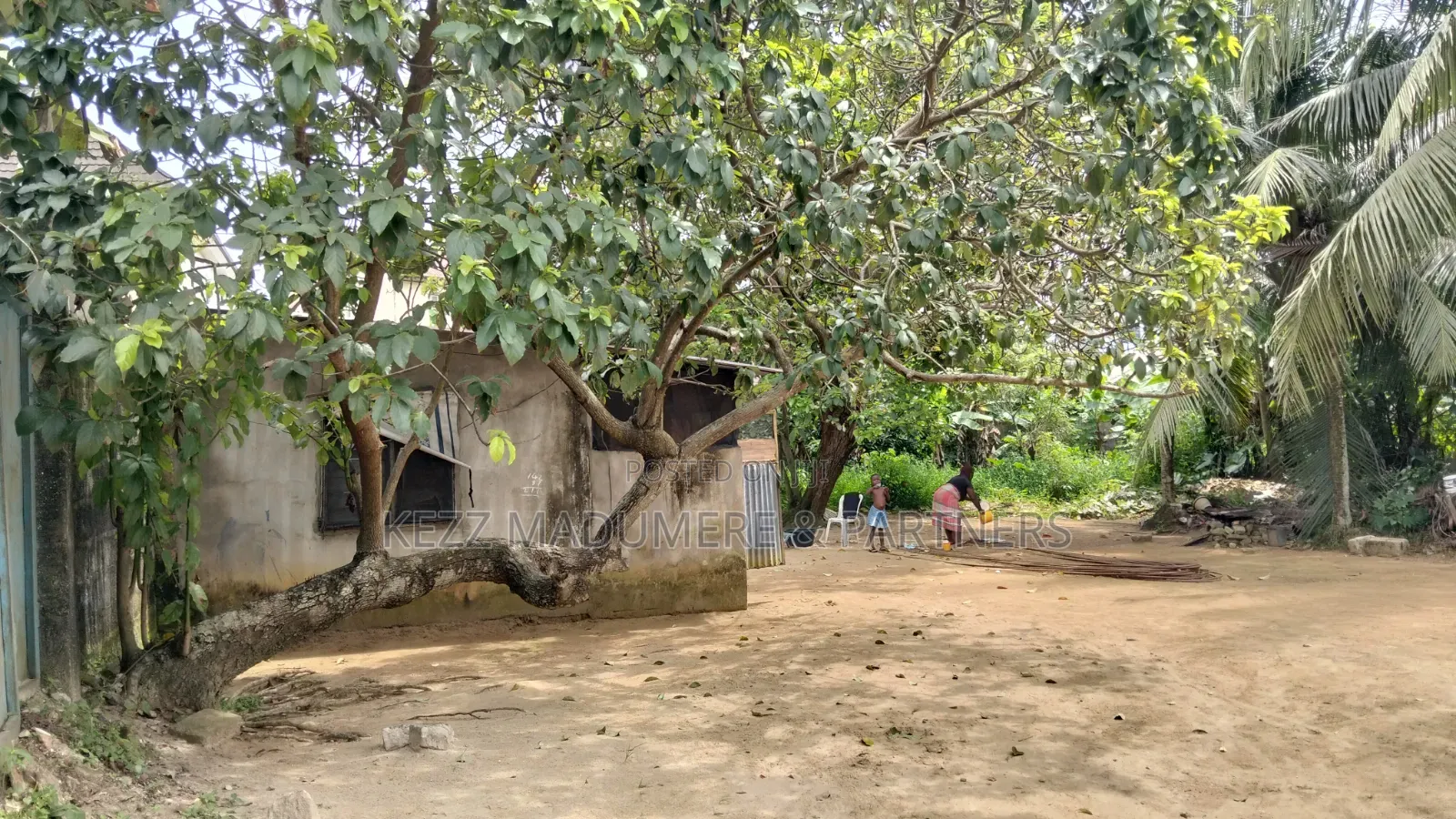 For Sale : Fenced 1 1⁄2 Plots at Deeper Life St, Mgbeoba, Ph in New Layout