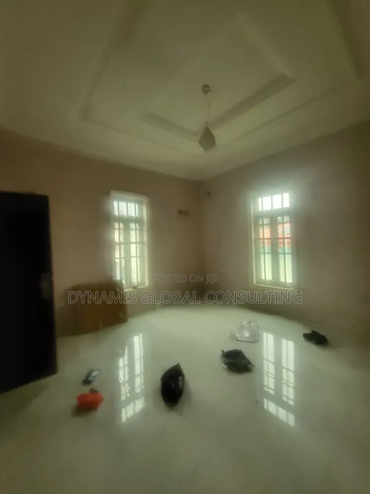 5bdrm Duplex in Omole Phase 1 for rent in Omole Phase 1