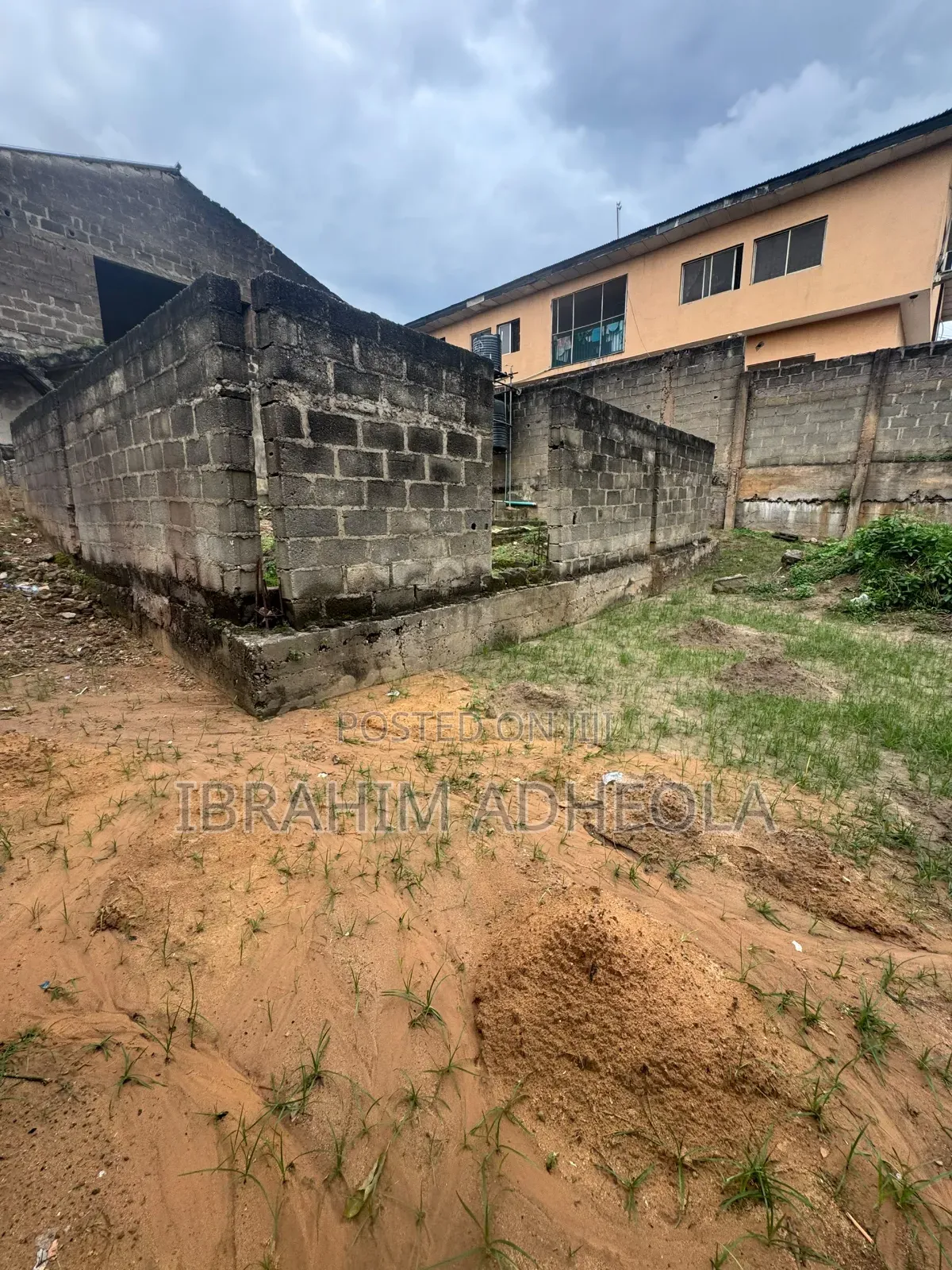 An Empty Dry Land Measuring 330sqm With A in Morgan Estate